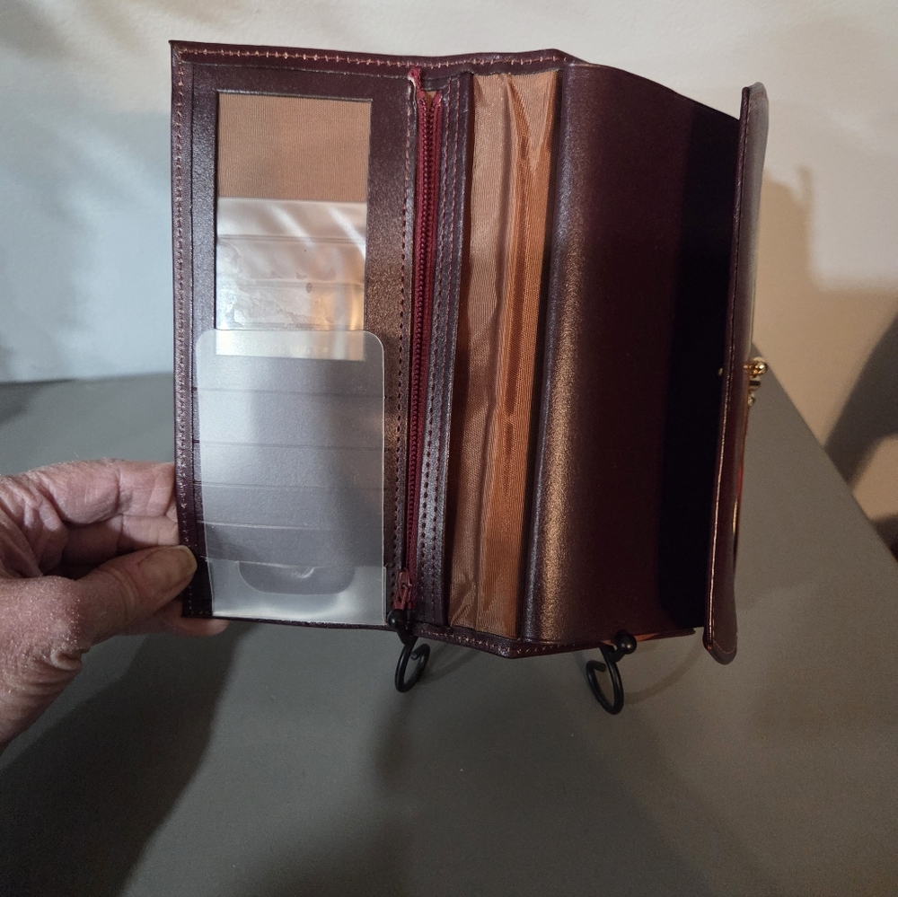 Rolfs Elegant  Cowhide Twist Lock Long Wallet - Picture 8 of 9